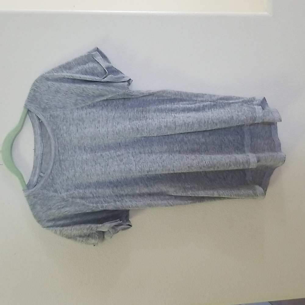 Top - no size tag but more like M